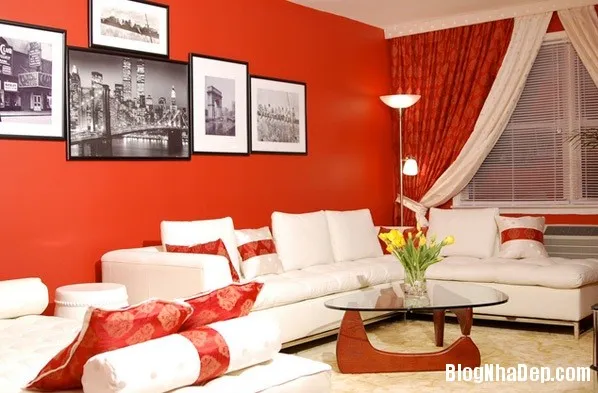 Phòng khách nồng nàn với sắc đỏ