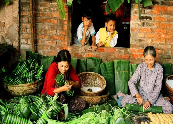 8 hoạt động “nhà nào cũng có” trong ngày Tết đến xuân về