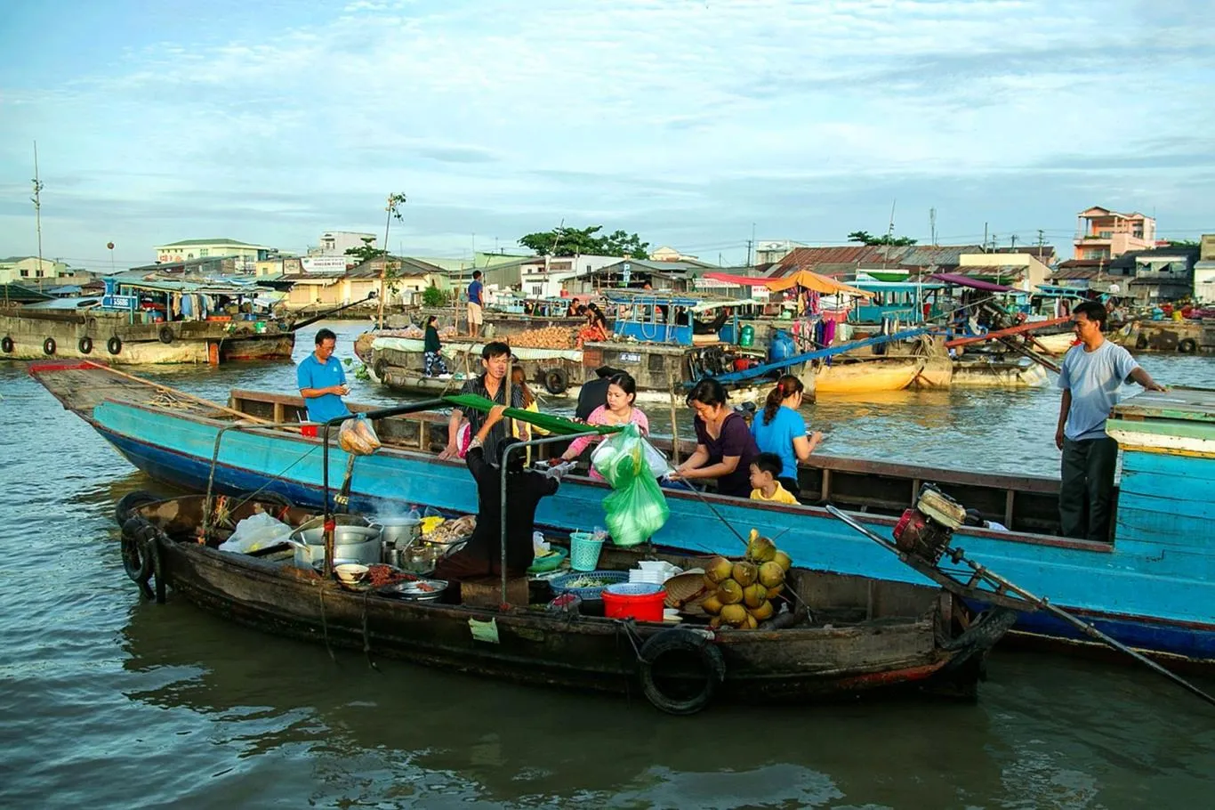 "Bật mí" giá vé du thuyền ở Bến Ninh Kiều - Cần Thơ mới nhất 2021