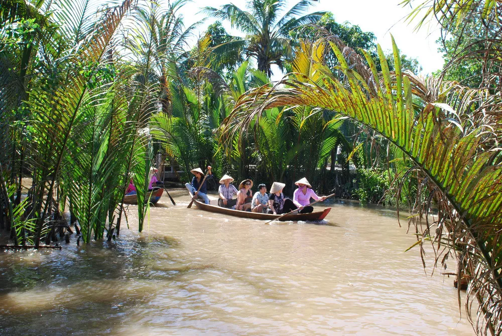 "Bật mí" những kinh nghiệm đi du lịch bụi miền Tây bằng xe máy