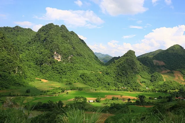 ​Cẩm nang khi đi du lịch bụi Hà Nội bằng xe máy sau Tết