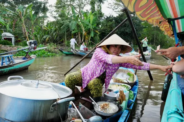 Chiêm ngưỡng nét độc đáo của chợ Nổi Cái Bè ở Tiền Giang