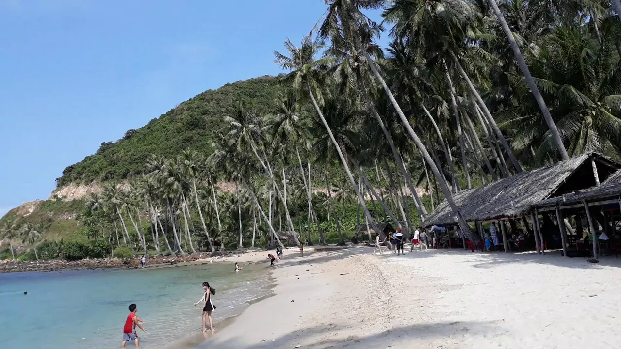 “Chiêm ngưỡng” trọn vẹn vẻ đẹp bãi Cây Mến trên đảo Nam Du