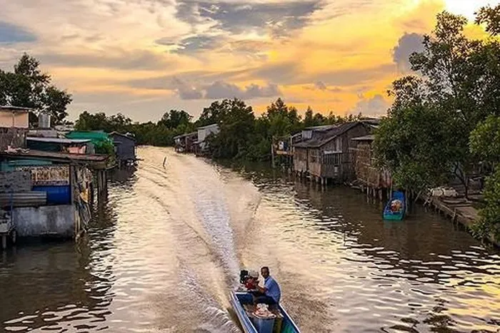 Chợ nổi Năm Căn Cà Mau – Nét văn hóa đặc trưng của vùng Nam Bộ