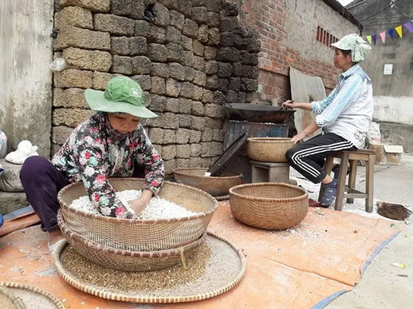 Đặc sản Hà Nội - Bánh chè lam Thạch Xá