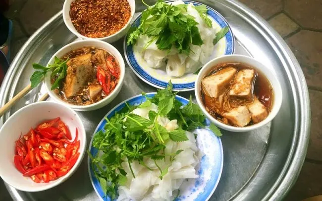 Đặc sản Hà Nội - Bánh cuốn Thanh Trì