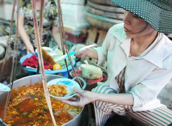 Đặc sản Huế - Bánh canh Nam Phổ