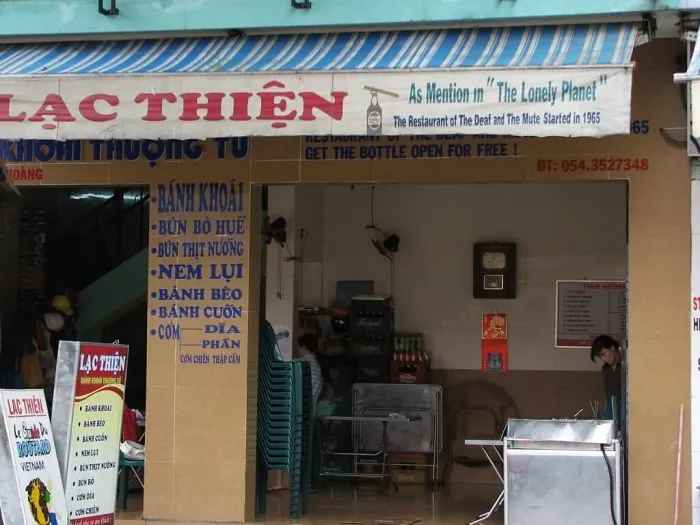 Đặc sản Huế - Bánh khoái Huế