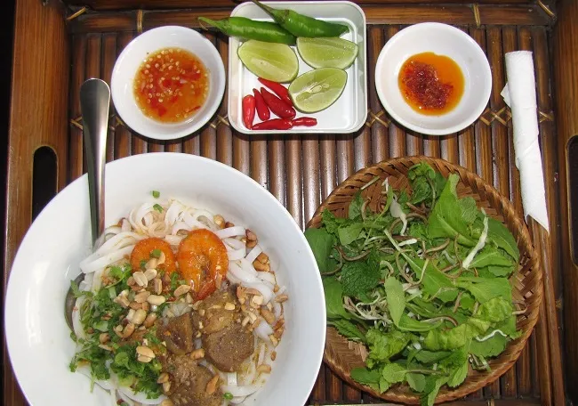 Đặc sản - Mì Quảng Phan Thiết