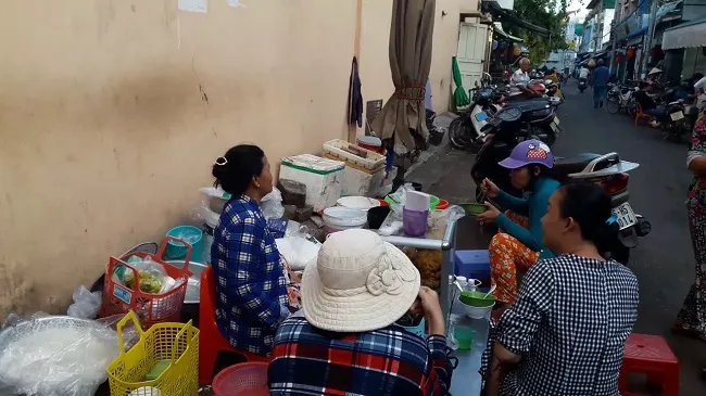 Đặc sản Mũi Né - Bánh canh chả cá