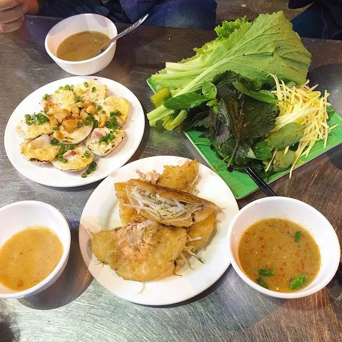 Đặc sản Nha Trang - ​Bánh căn