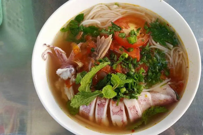 ​​Đặc sản Nha Trang - Bún mực Vạn Ninh