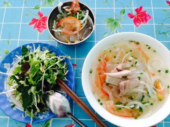 ​​Đặc sản Nha Trang - Bún mực Vạn Ninh