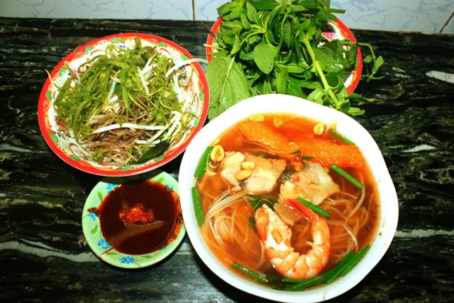 ​Đặc sản Trà Vinh – Bún suông