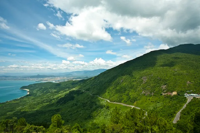 Địa điểm du lịch Huế - ​Bãi biển Lăng Cô