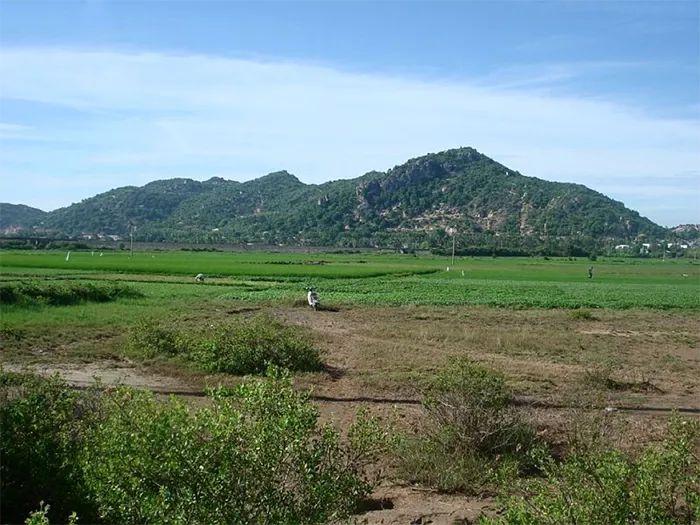 Địa điểm du lịch Nha Trang - Núi Sạn