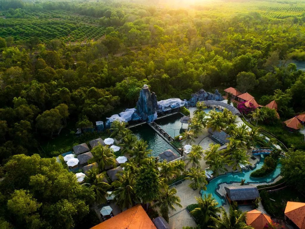 "Điểm mặt" những resort đẹp, lãng mạn ở Hồ Cốc