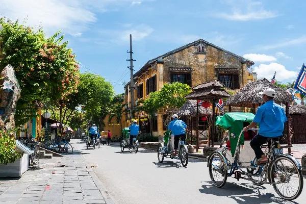 Du lịch Hội An nên đi bằng phương tiện gì?