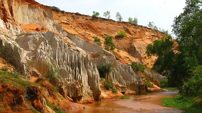 Du lịch Mũi Né nên đi bằng phương tiện gì?