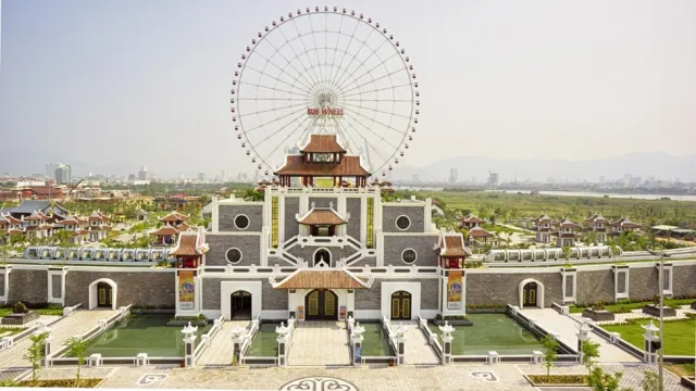 Giá vé vui chơi Vòng quay Mặt trời Sun Wheel ở Đà Nẵng Mới Nhất 2022