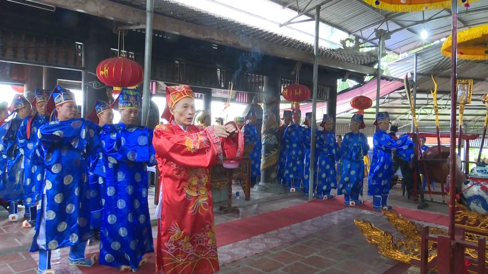 Khám phá nét đẹp du lịch tâm linh Đền Hàng Phố ở Sapa