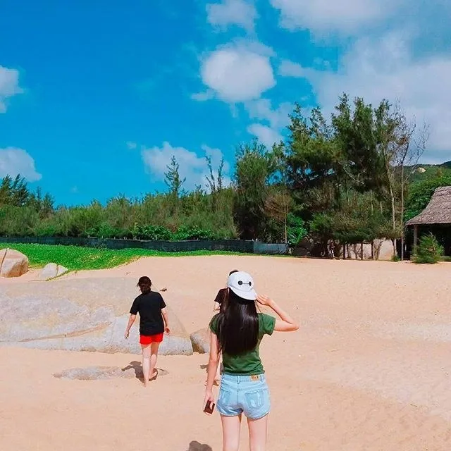 “Lết bánh vu vi bao đã” tại 6 BÃI BIỂN HOANG SƠ đẹp có tiếng gần Sài Gòn