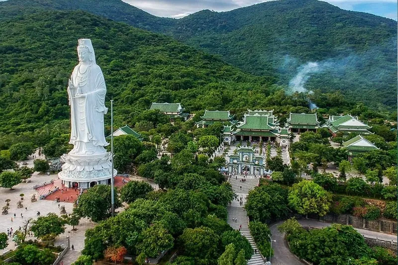 Lưu lại ngay địa chỉ 3 ngôi chùa Linh Ứng ở Đà Nẵng