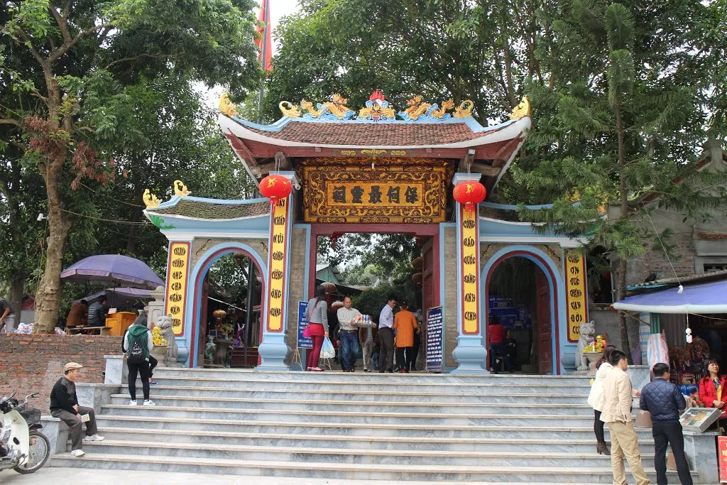 Một ngày về thăm đền Mẫu Sơn ở Sapa