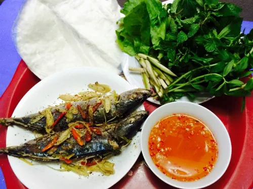 Nên ăn uống gì khi đi du lịch Đà Nẵng
