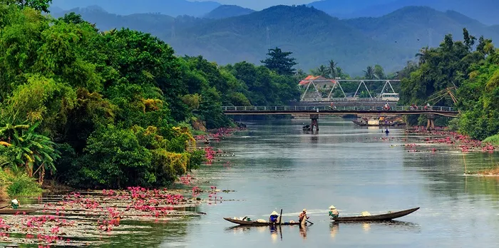 Những điều cần lưu ý khi đi du lịch Huế vào cuối tuần