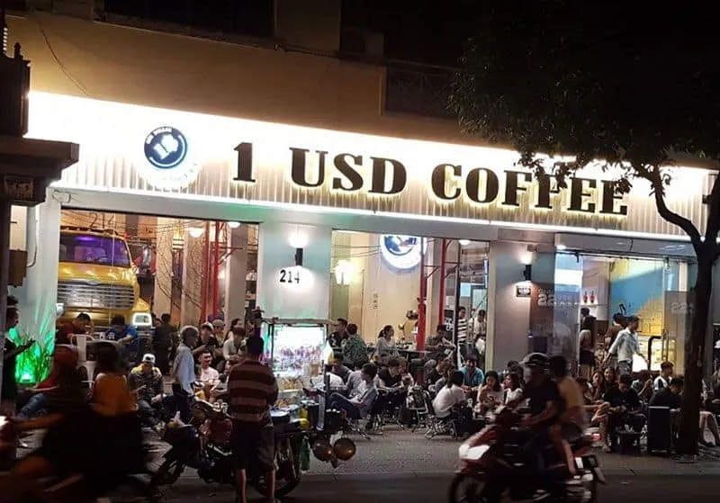 Những quán café vỉa hè độc đáo ở Sài Gòn