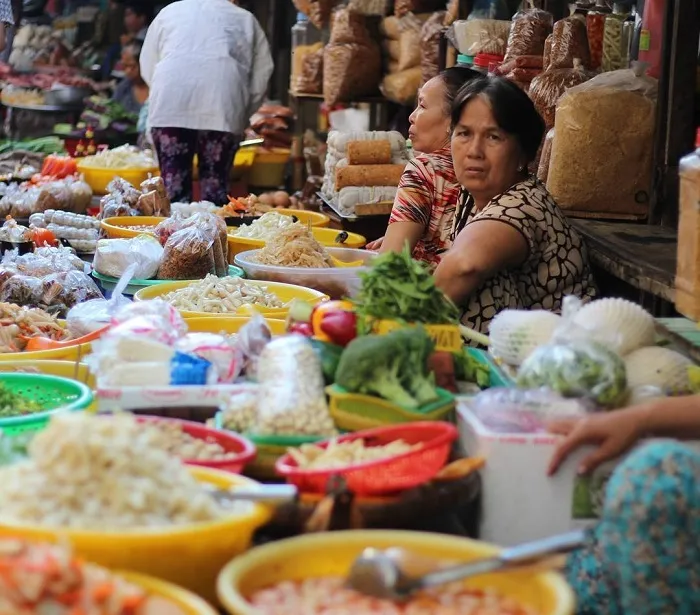 Ở chợ Tịnh Biên bán gì?