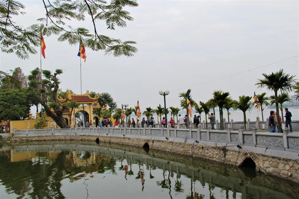 Tìm hiểu về Chùa Trấn Quốc - ngôi chùa cổ nhất ở Hà Nội