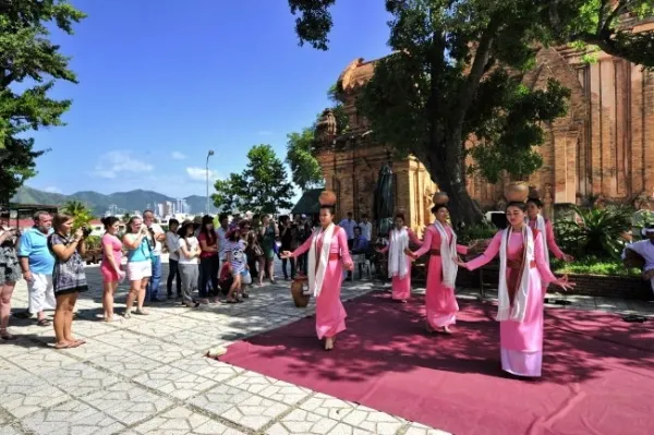 ​Tìm nét Chăm xưa ở Tháp bà Ponagar Nha Trang